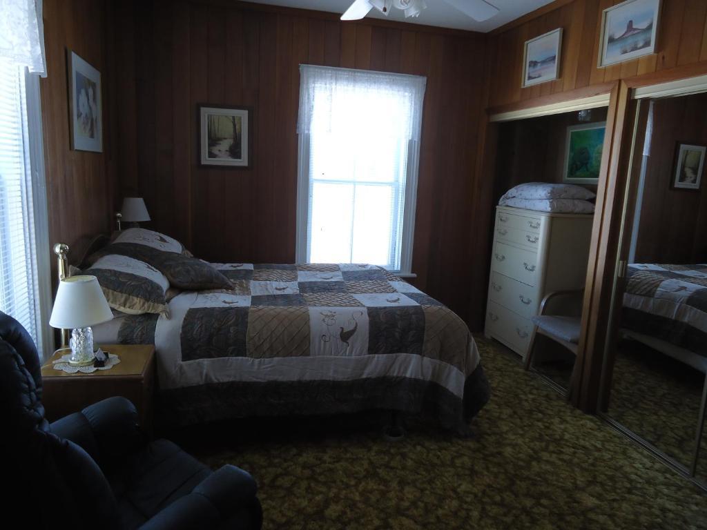 Bancroft Bed & Breakfast Room photo